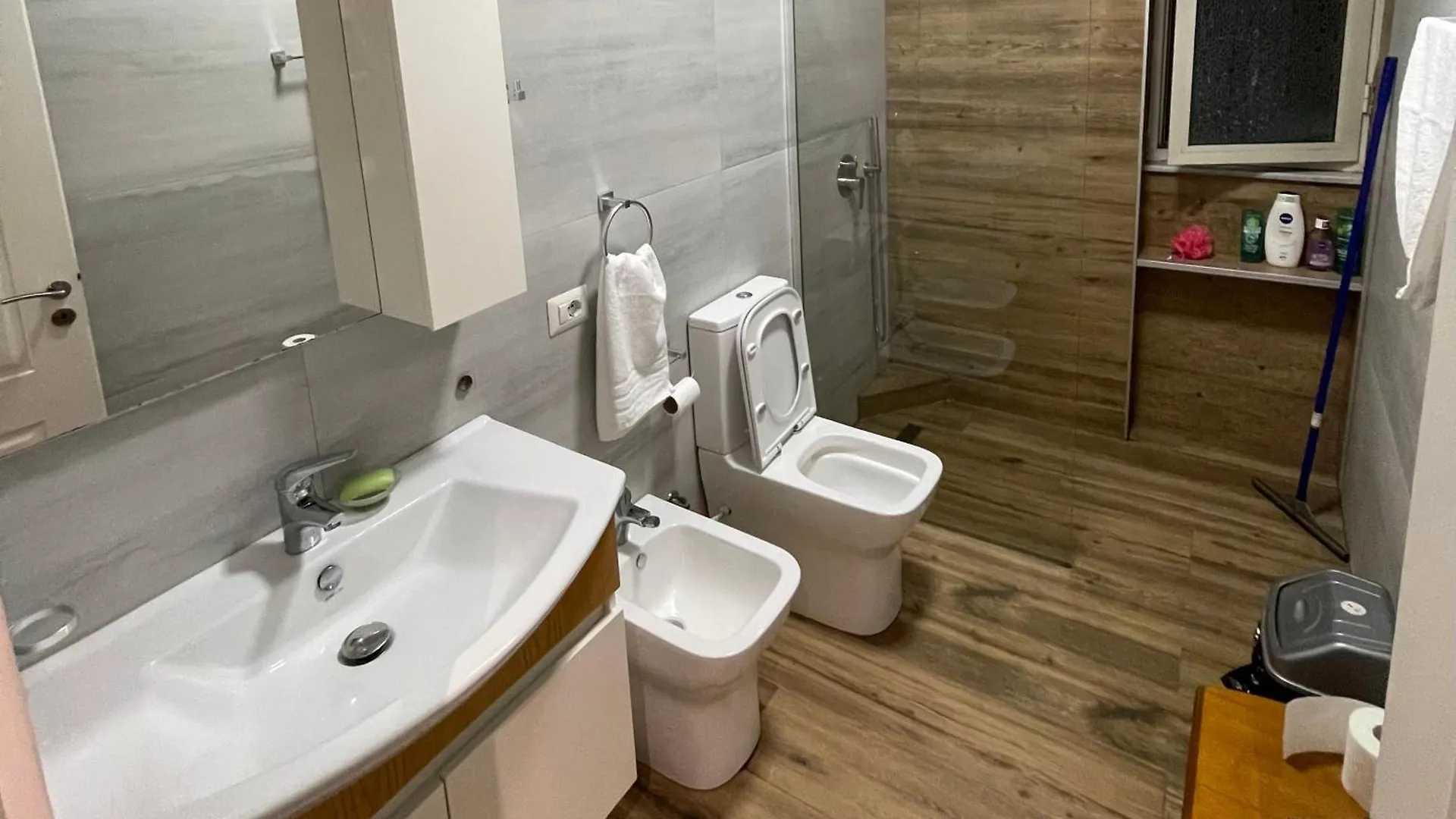 Via Albania - Zogu I Boulevard Apartament Tirana